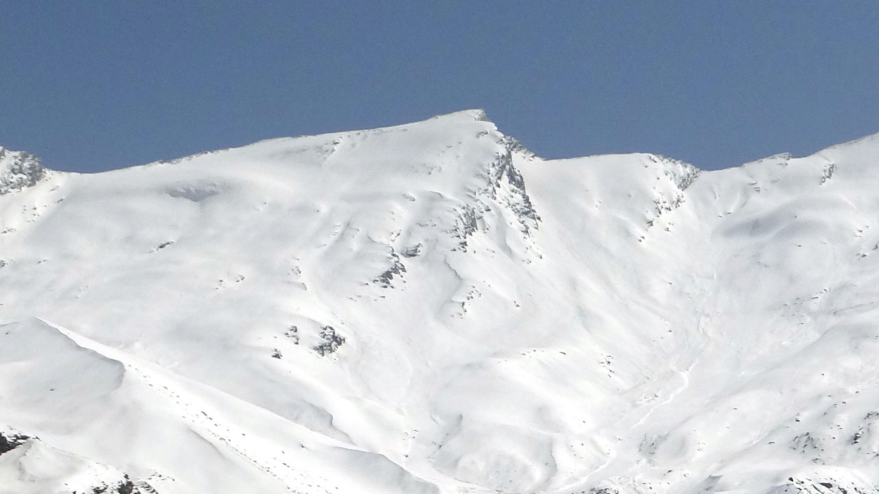 Snow coverd Shitidhar knife white ridge shown for the climb