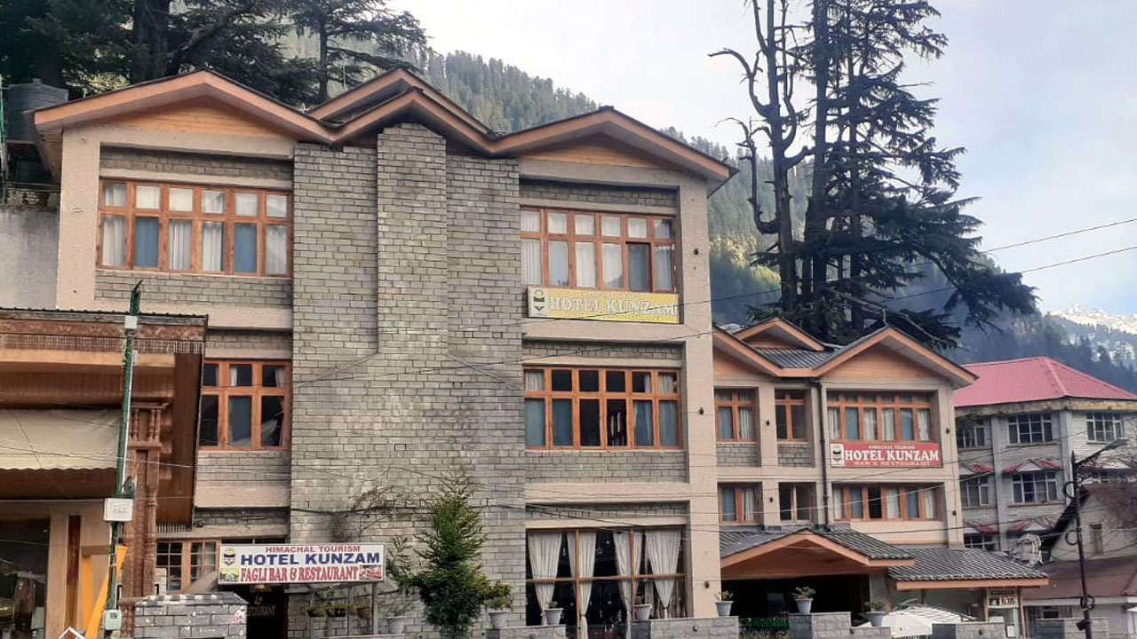 Hotel building Kunzam Manali Himachal Pradesh Photograph