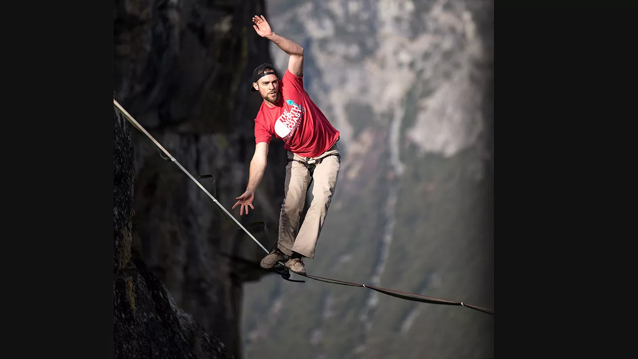person doing Highlining