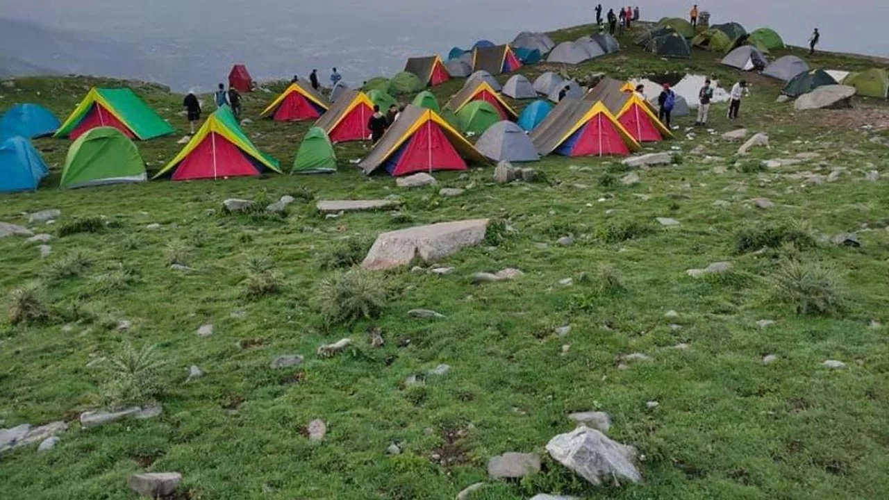 Mass camping on Triund trek himachal 