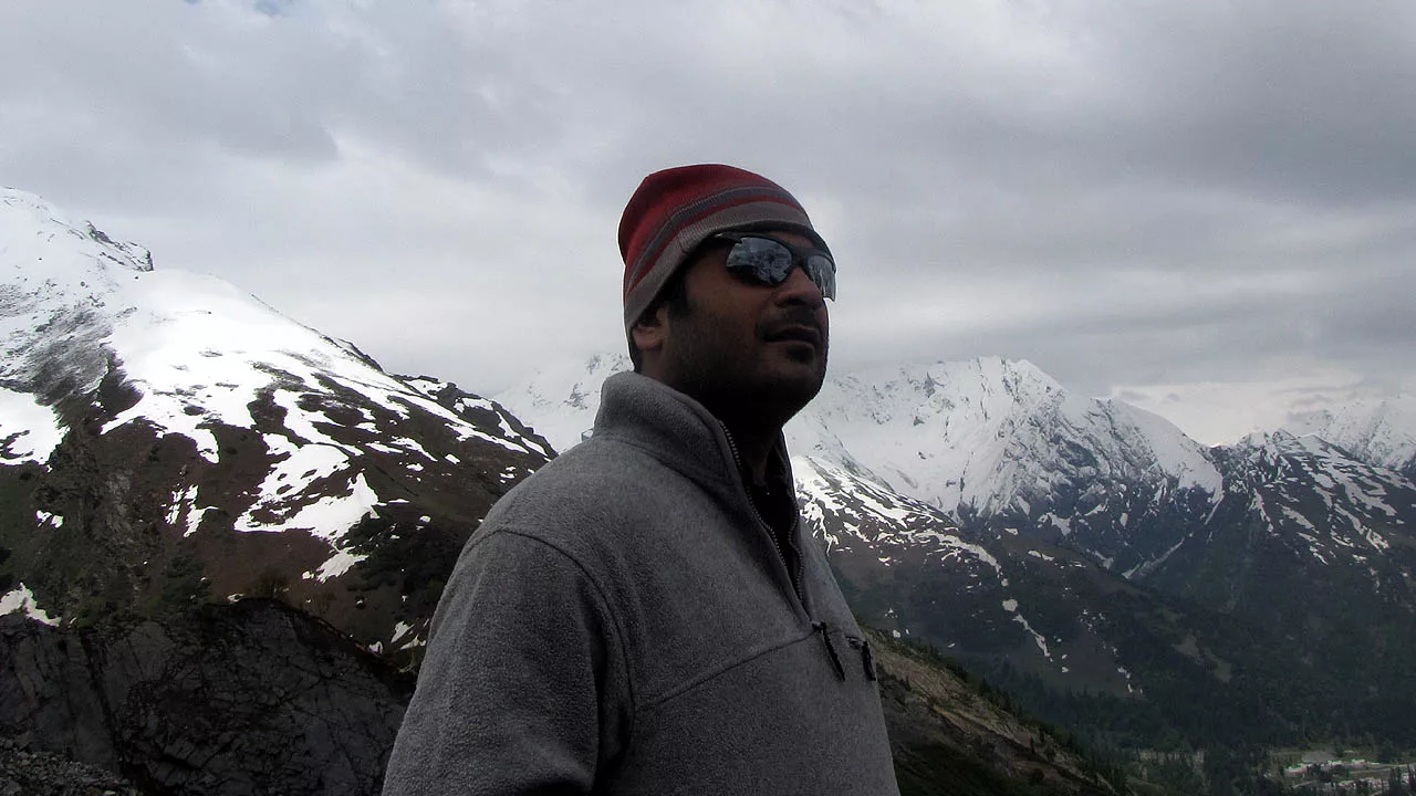 Mukesh Marwah Pixelvj solo trekking