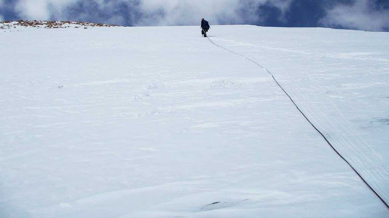 Major KS Dhami leading Yunam peak 2015